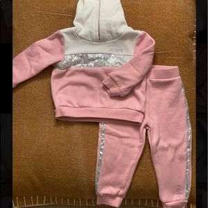 Girls Juicy Couture two piece sweater outfit